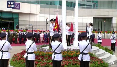 五星紅旗高高飄揚(yáng)，香港回歸祖國23年